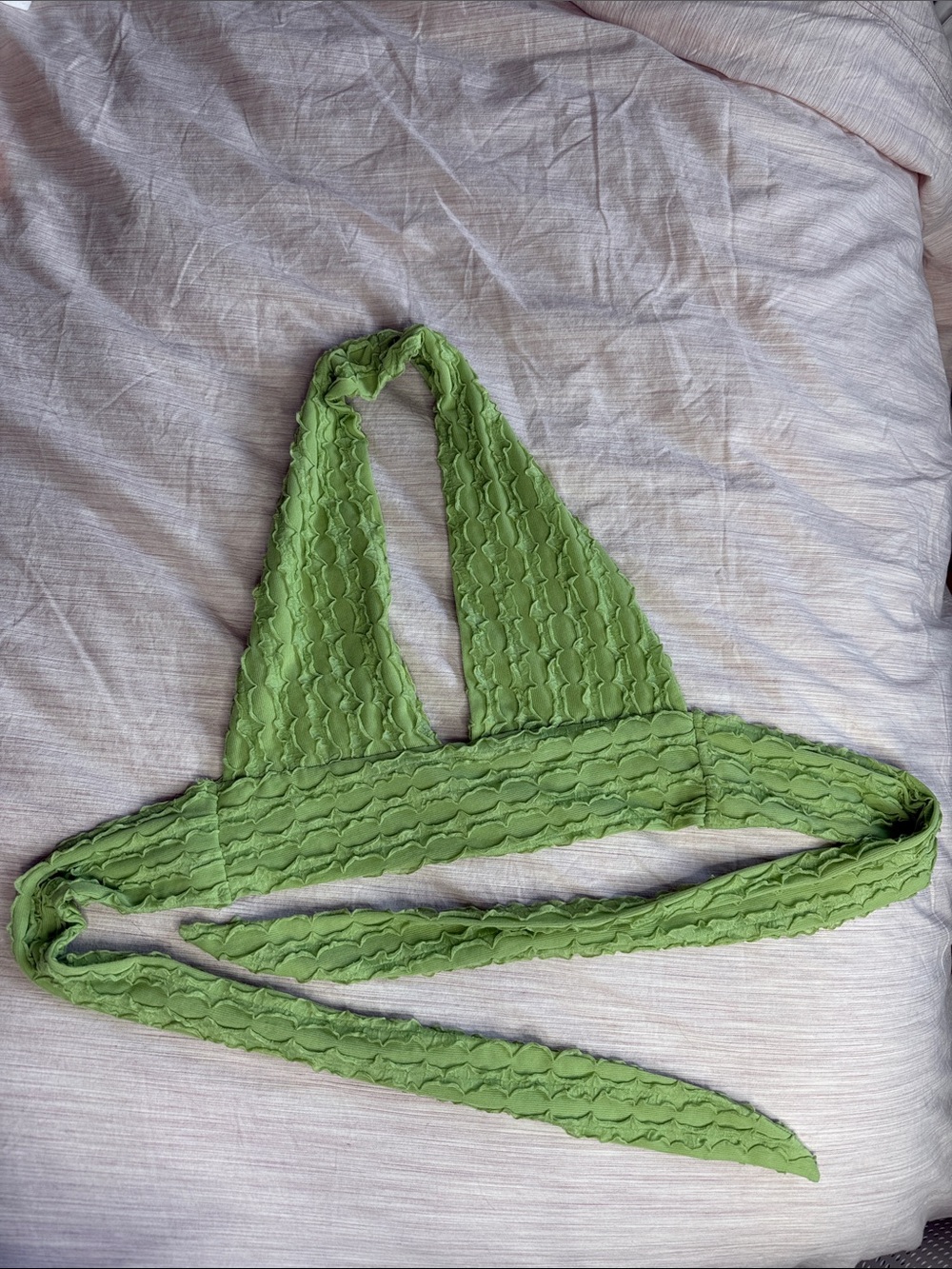 Green halter neck top